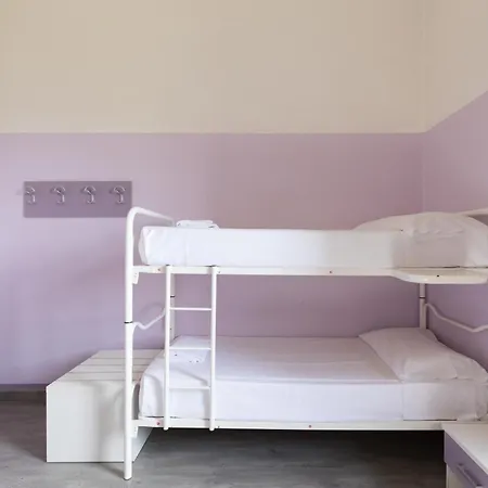 & 7 Auberge de jeunesse