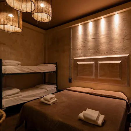 Auberge de jeunesse & 7 Florence