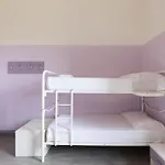 & 7 Auberge de jeunesse