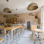 & 7 Auberge de jeunesse Florence