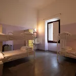 Auberge de jeunesse & 7 Florence