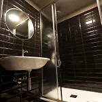 & 7 Hostel