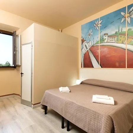 & 7 * Florencia