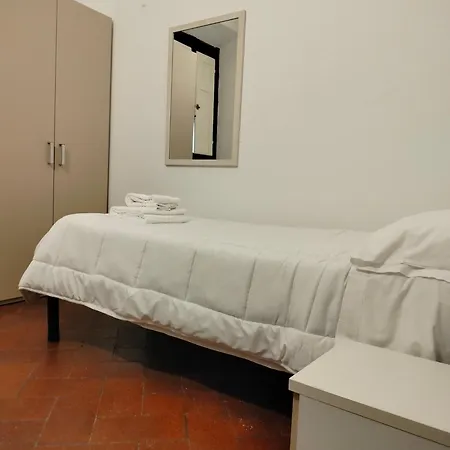 Hostal & 7