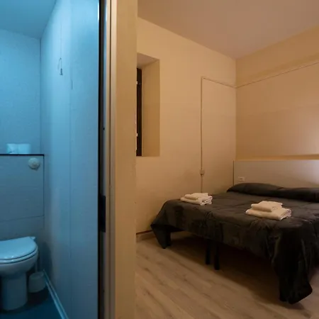 Hostal & 7 Florencia