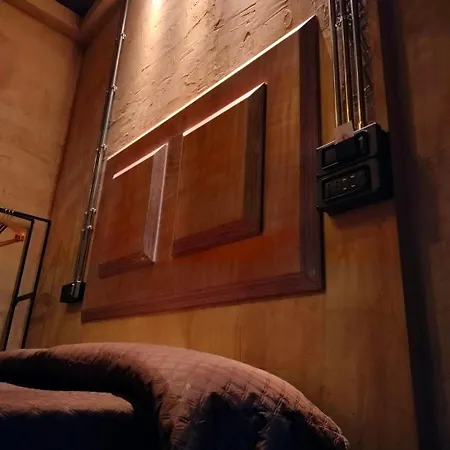 Hostal & 7 *